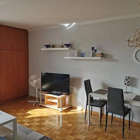 Ferienwohnung Malia Mit Bergblick, *